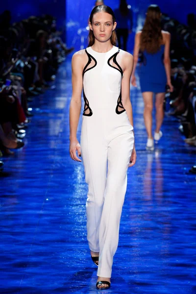 Look 25